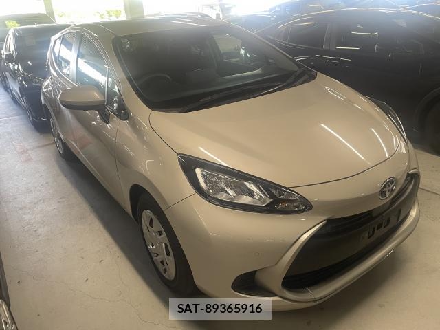 Toyota AQUA 2024-08 8653197-0