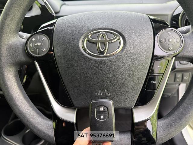 Toyota AQUA 2019-11 8653487-13