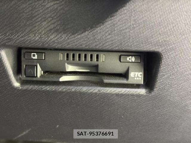 Toyota AQUA 2019-11 8653487-17