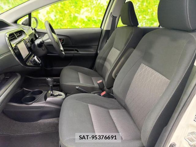 Toyota AQUA 2019-11 8653487-5