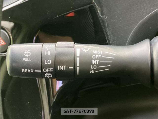 Toyota AQUA 2019-07 8653655-16