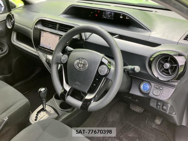 Toyota AQUA 2019-07 8653655-4