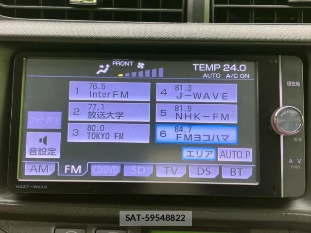 Toyota AQUA 2013-05 8653786-10