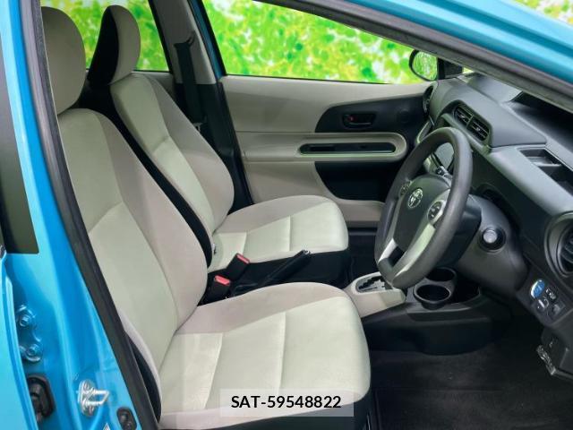 Toyota AQUA 2013-05 8653786-3