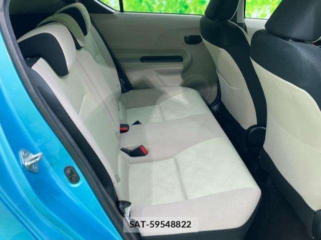 Toyota AQUA 2013-05 8653786-4