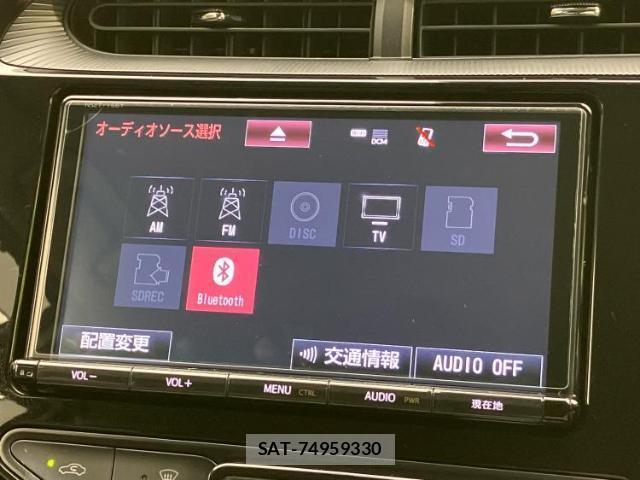 Toyota AQUA 2018-02 8653829-10