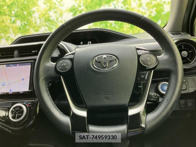 Toyota AQUA 2018-02 8653829-14