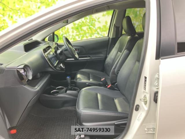 Toyota AQUA 2018-02 8653829-5