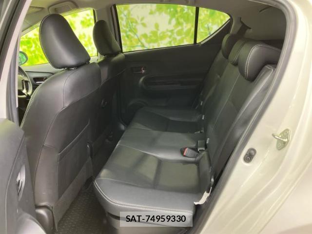 Toyota AQUA 2018-02 8653829-6
