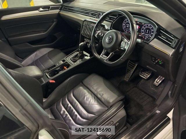 VolksWagen ARTEON 2018-07 8649005-11