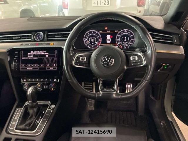 VolksWagen ARTEON 2018-07 8649005-2