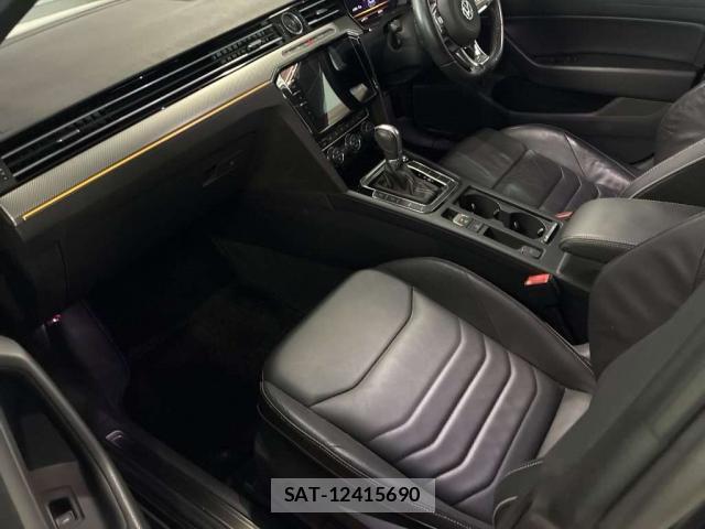 VolksWagen ARTEON 2018-07 8649005-5