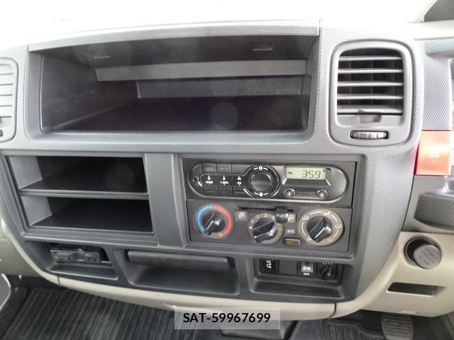 Nissan ATLAS 2017-11 8647456-17