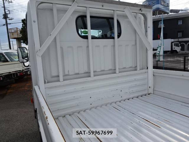 Nissan ATLAS 2017-11 8647456-6