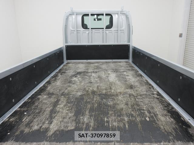 Nissan ATLAS 2024-07 8649507-9