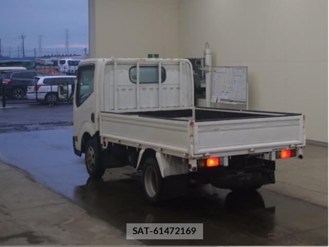 Nissan ATLAS 2011-08 8650183-1