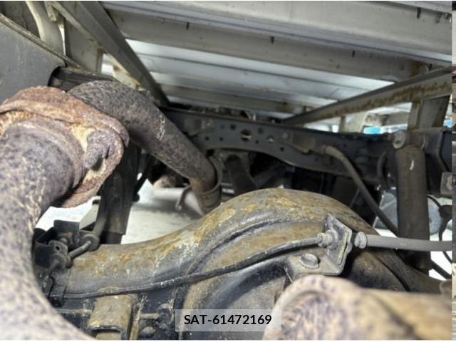 Nissan ATLAS 2011-08 8650183-10