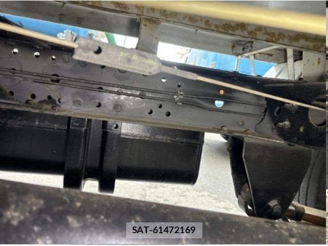 Nissan ATLAS 2011-08 8650183-11