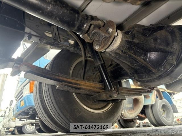 Nissan ATLAS 2011-08 8650183-6