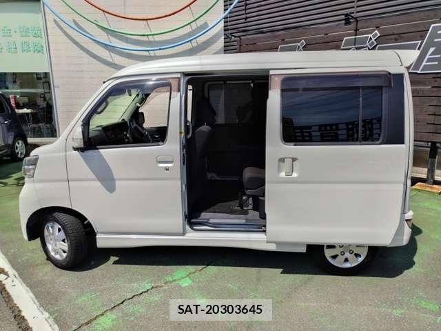 Daihatsu ATRAI WAGON 2018-01 8649473-7