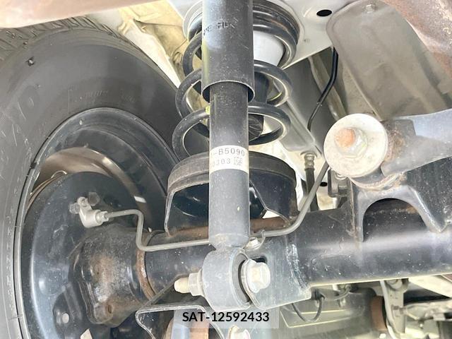 Daihatsu ATRAI 2023-04 8650858-18