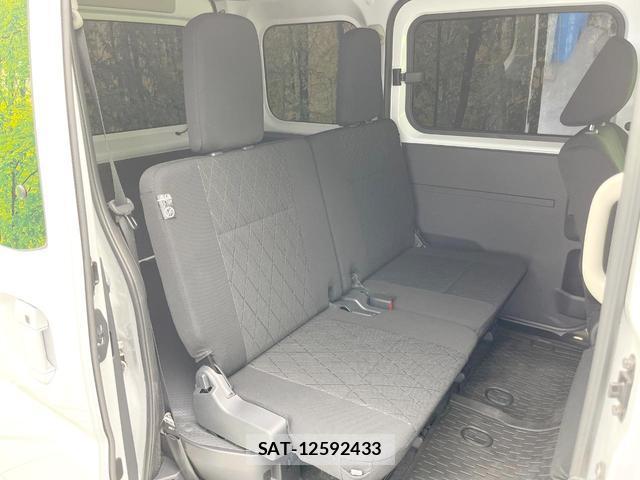 Daihatsu ATRAI 2023-04 8650858-7