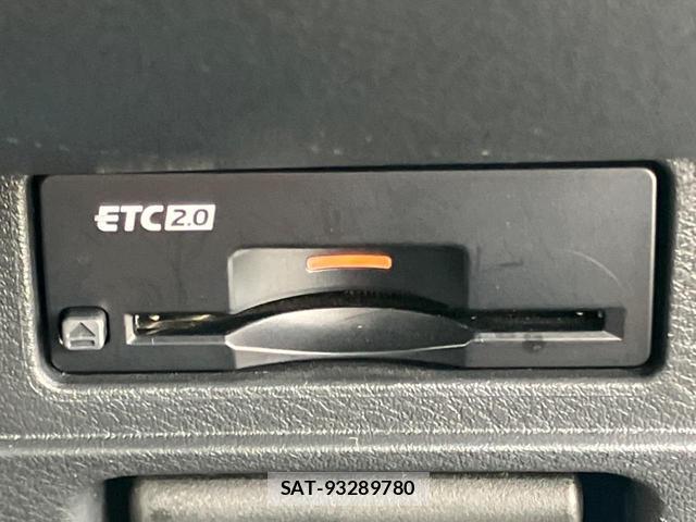 Nissan AURA 2021-09 8647905-6
