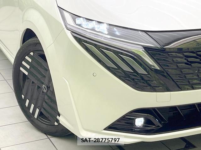 Nissan AURA 2025-11 8650856-11