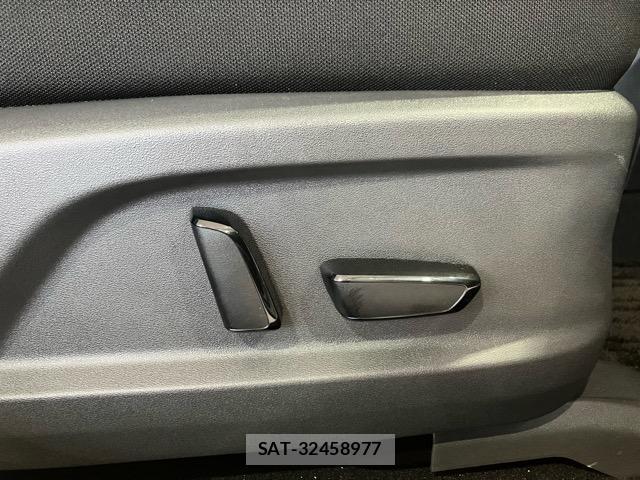 Nissan AURA 2025-01 8653001-19