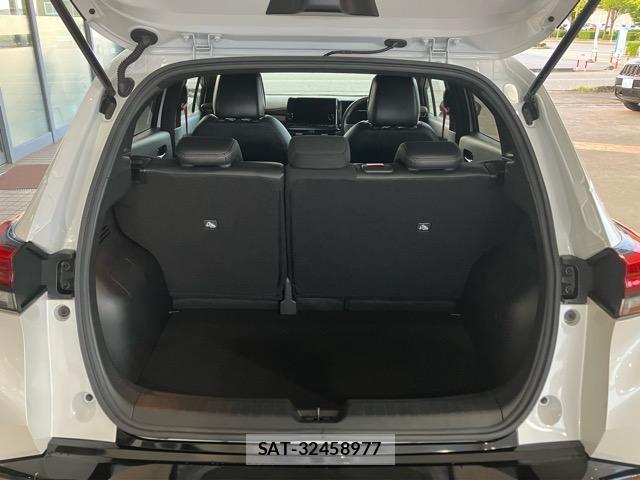 Nissan AURA 2025-01 8653001-8