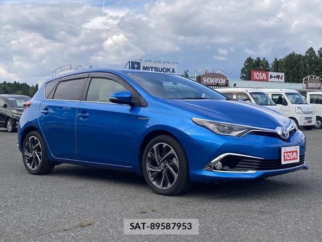 Toyota AURIS 2016-12 8651933-0