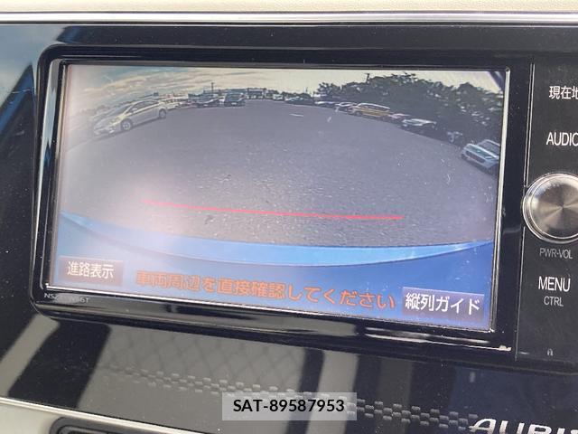 Toyota AURIS 2016-12 8651933-13