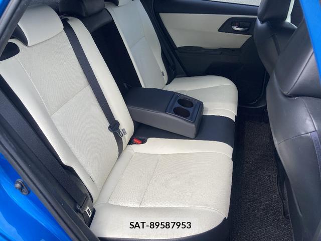 Toyota AURIS 2016-12 8651933-17