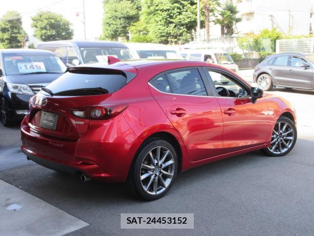 Mazda AXELA SPORT 2018-04 8646878-1