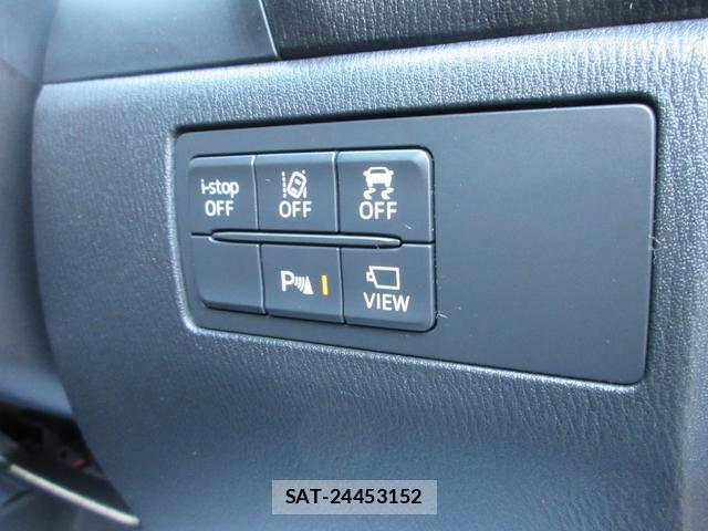 Mazda AXELA SPORT 2018-04 8646878-7