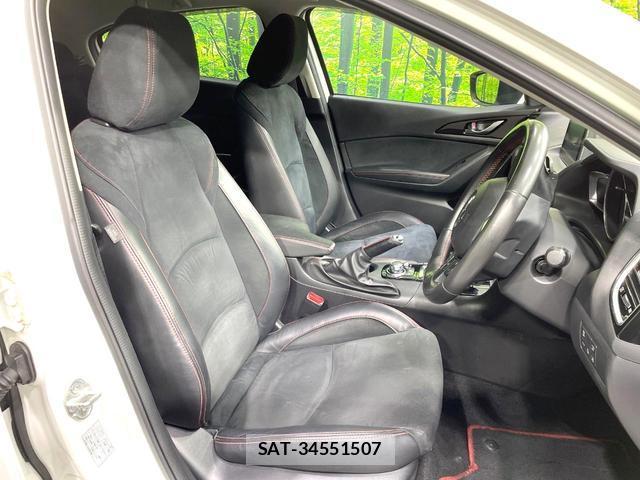 Mazda AXELA SPORT 2015-01 8648283-9