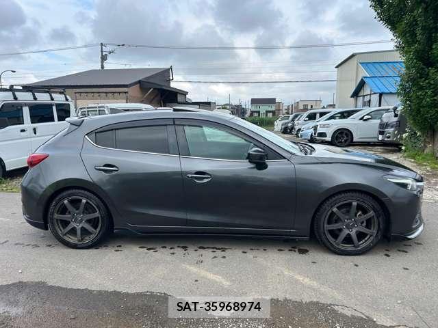Mazda AXELA SPORT 2016-09 8651761-11