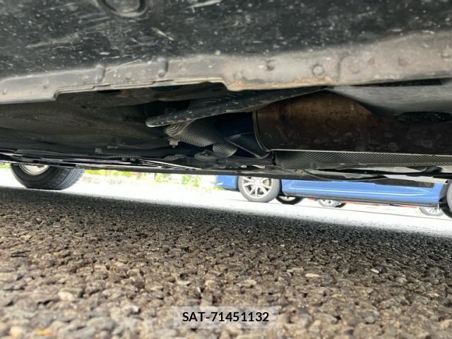 Mazda AXELA 2013-02 8648387-10