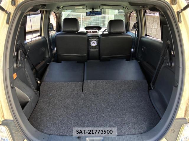 Toyota BB 2013-02 8648214-12