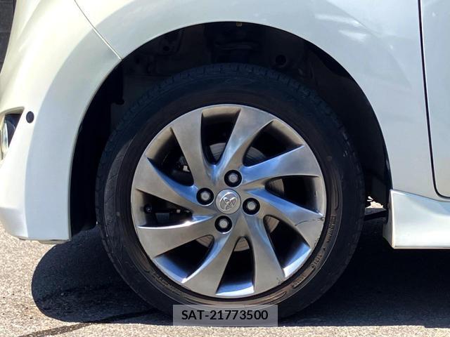 Toyota BB 2013-02 8648214-13