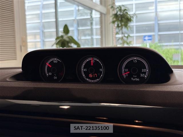 VolksWagen BEETLE 2018-07 8649542-17