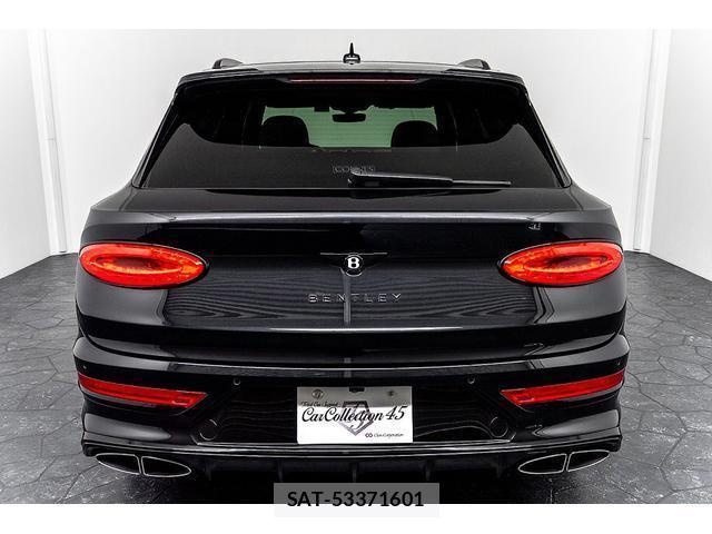 Bentley BENTAYGA 2021-10 8647975-1