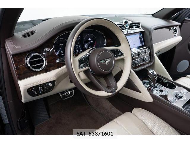 Bentley BENTAYGA 2021-10 8647975-10