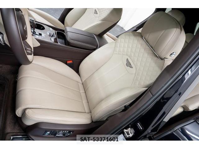 Bentley BENTAYGA 2021-10 8647975-11