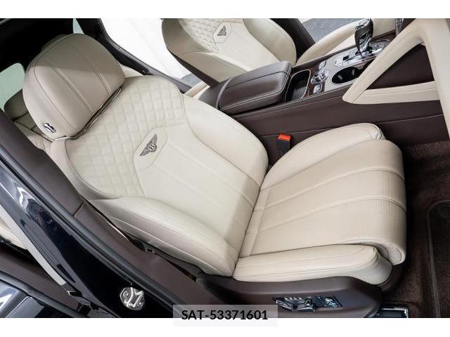 Bentley BENTAYGA 2021-10 8647975-12