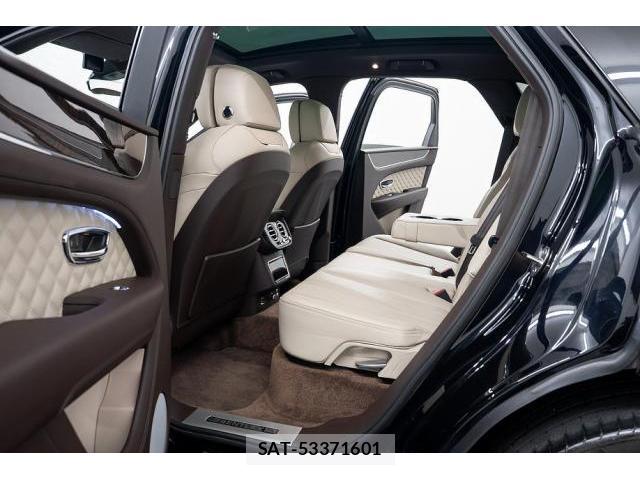 Bentley BENTAYGA 2021-10 8647975-13