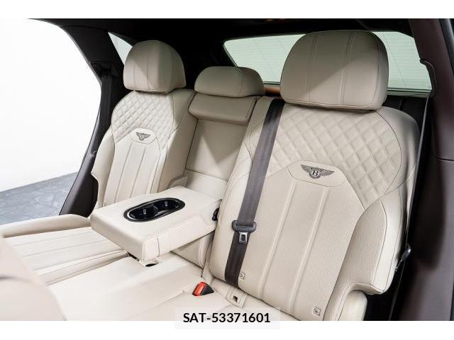Bentley BENTAYGA 2021-10 8647975-14