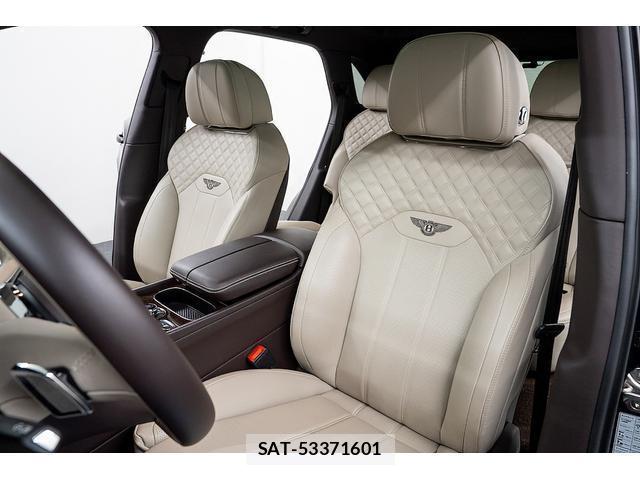 Bentley BENTAYGA 2021-10 8647975-3