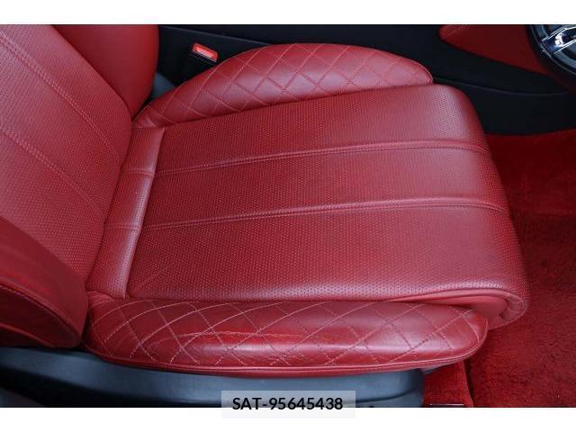 Bentley BENTAYGA 2016-12 8650873-14