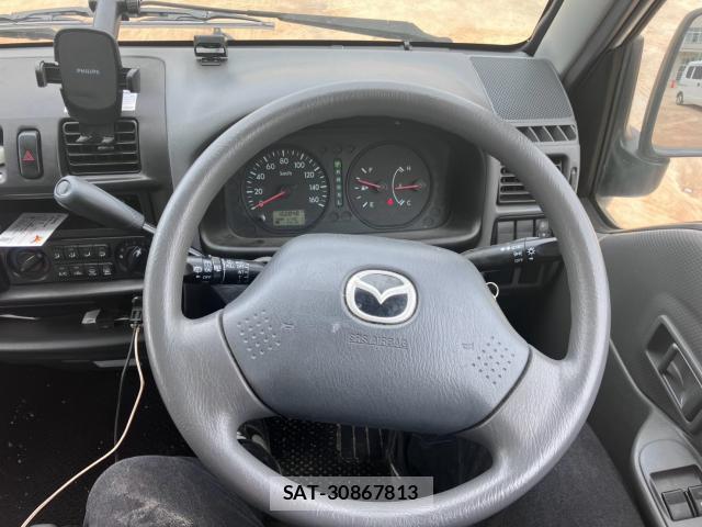 Mazda BONGO VAN 2019-03 8652426-10